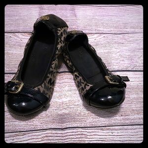 𝑴𝑰𝑪𝑯𝑨𝑬𝑳 𝑲𝑶𝑹𝑺: (Kids) slip-on flats